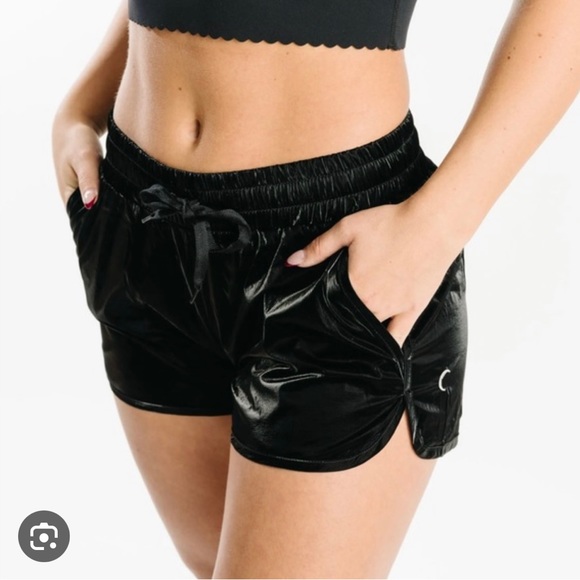 NWT ZYIA Active Shorts Midnight Black Gloss Bomber Nylon Lined Womens large - Picture 2 of 4